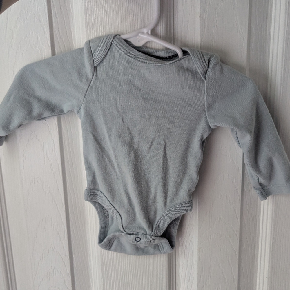 5/$5🦀 Baby Light Blue Long Sleeve Onesie